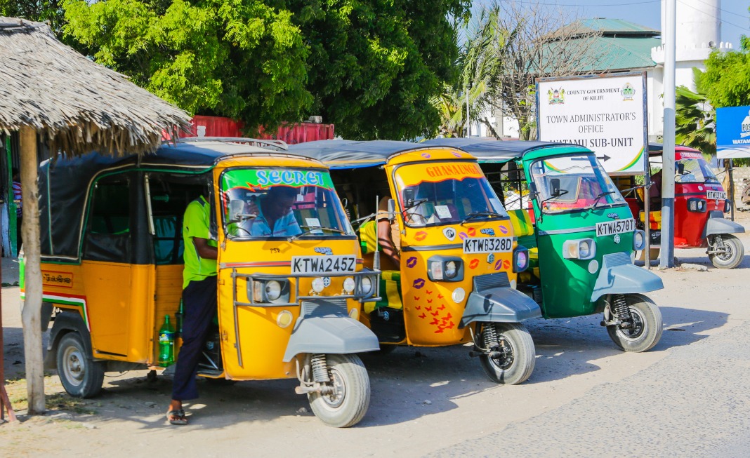 Tuktukų taksi Kenijoje